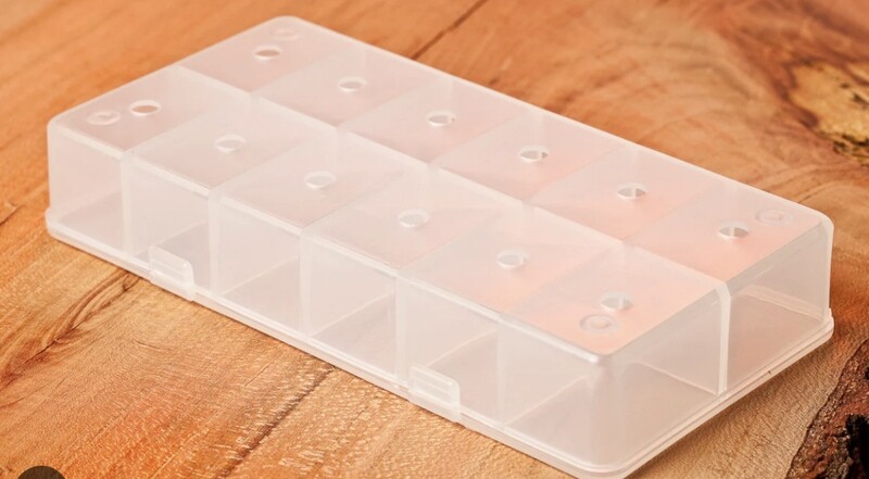 Drilled Dubbing Box-12 Compartment