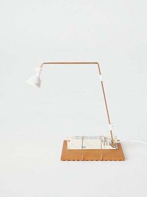 B.A.R.E Series, ‘Small Simple’ Table Lamp