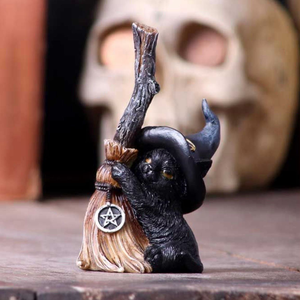 Coven Keepers - Broom Guard