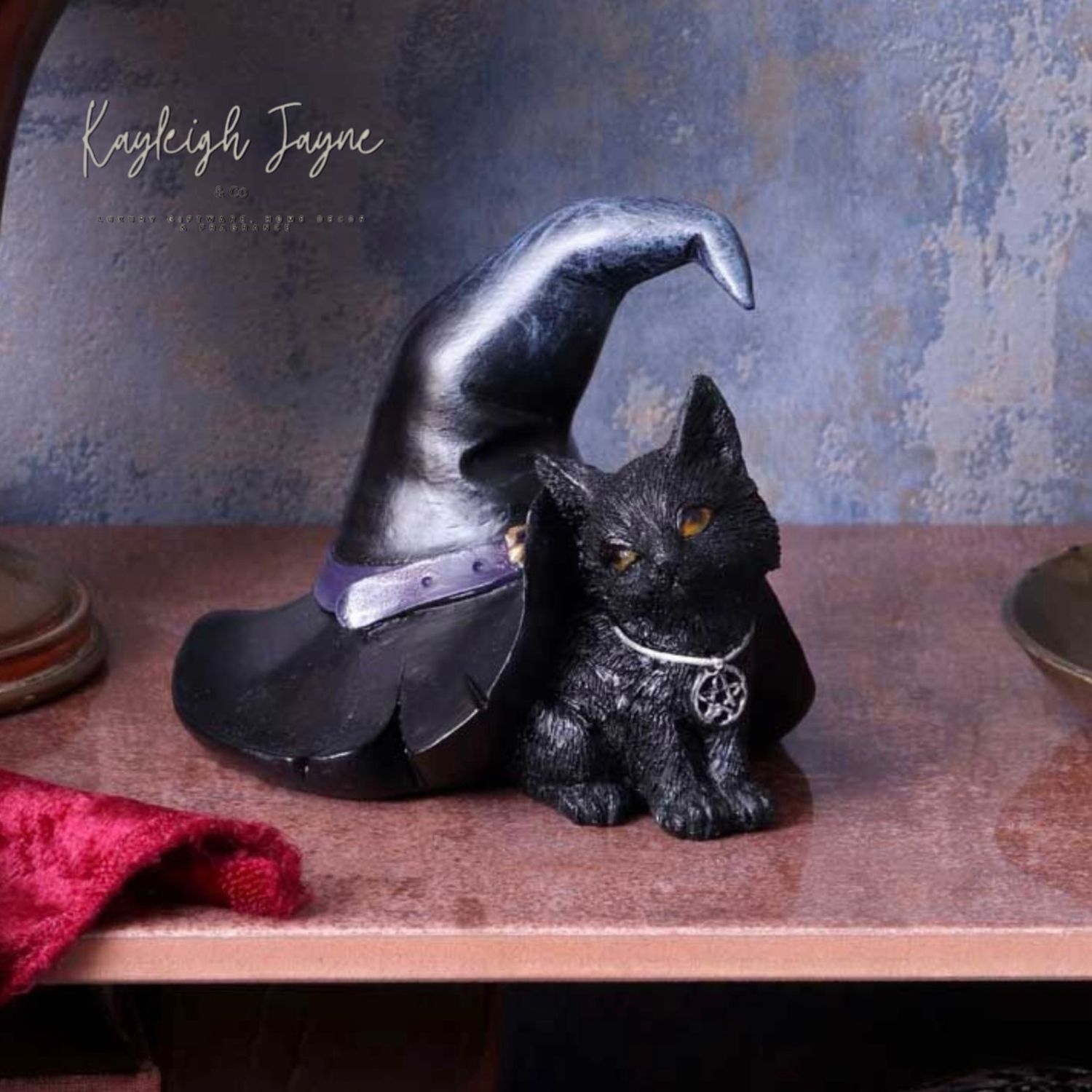 Coven Keepers - Prue The Witches Cat