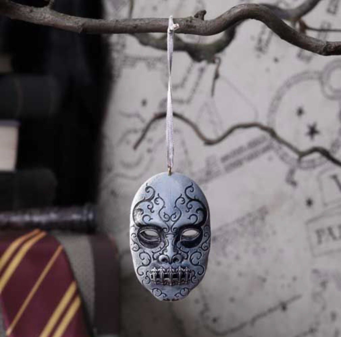 Official Harry Potter - Death Eater Mask Tree Ornament