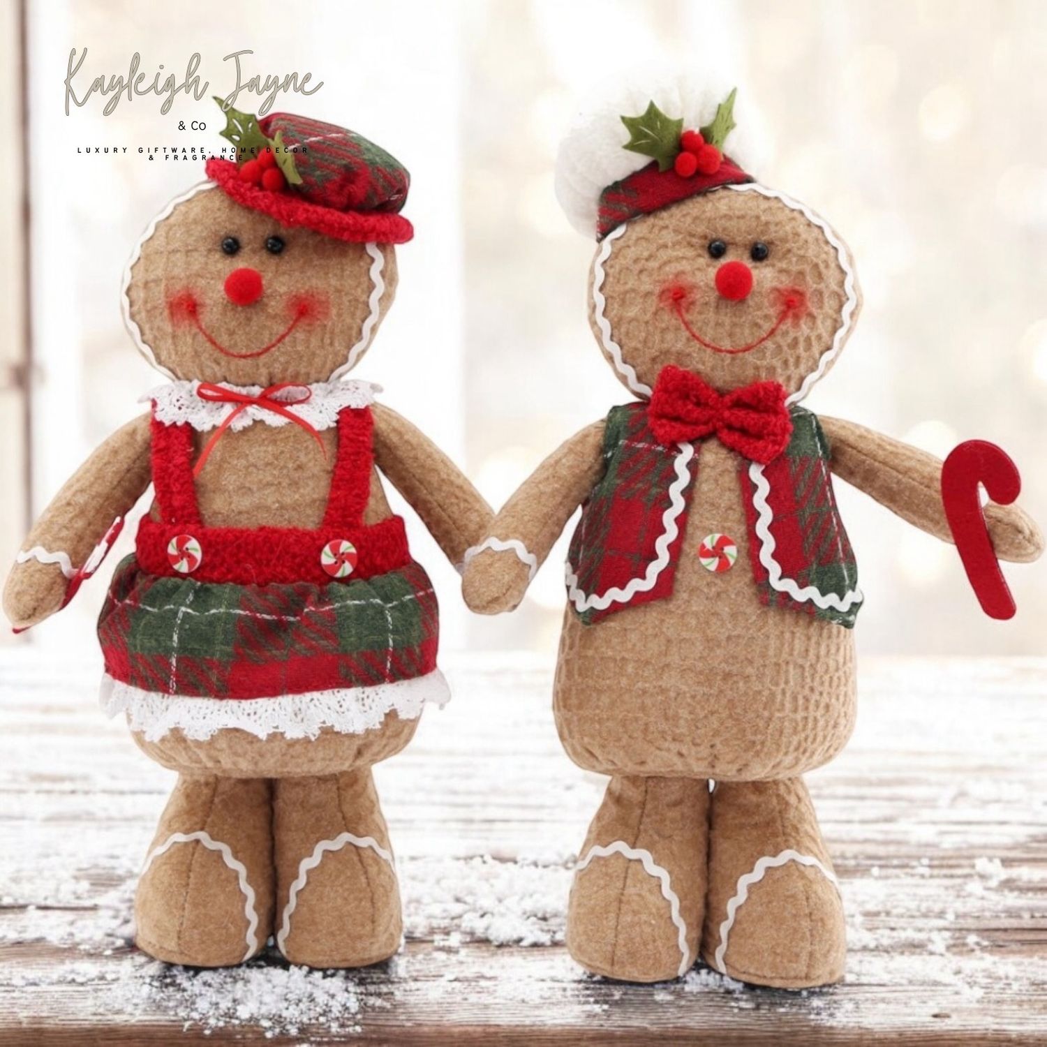 38cm Gingerbread Couple Decor