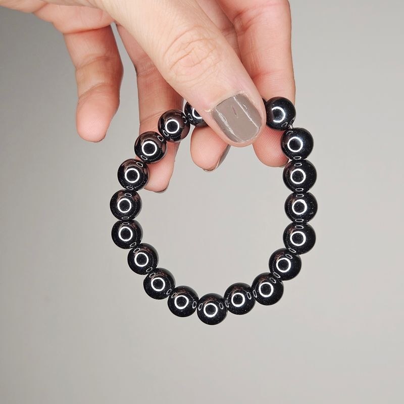 Pulsera de hematite 10mm - Enraizamiento, concentración y claridad mental