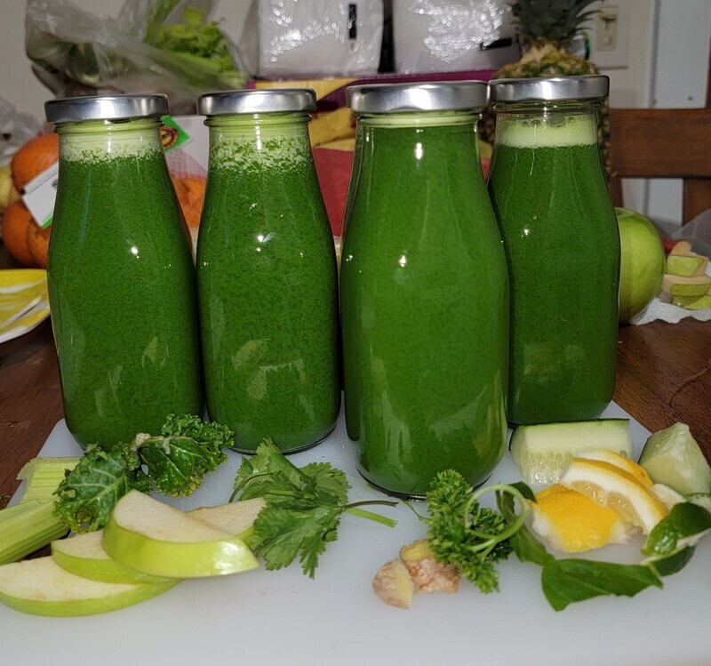 Green Machine - 100% Spinach, Cucumber, Celery, Apple, Lemon, Ginger