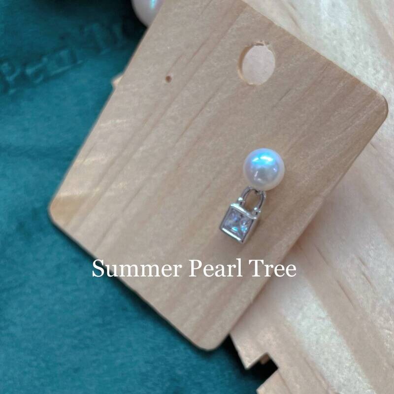 Pearl earrings studs, freshwater pearl earrings, gift for her, unique earrings, handbag earrings, lock earrings, freshwater pearl studs