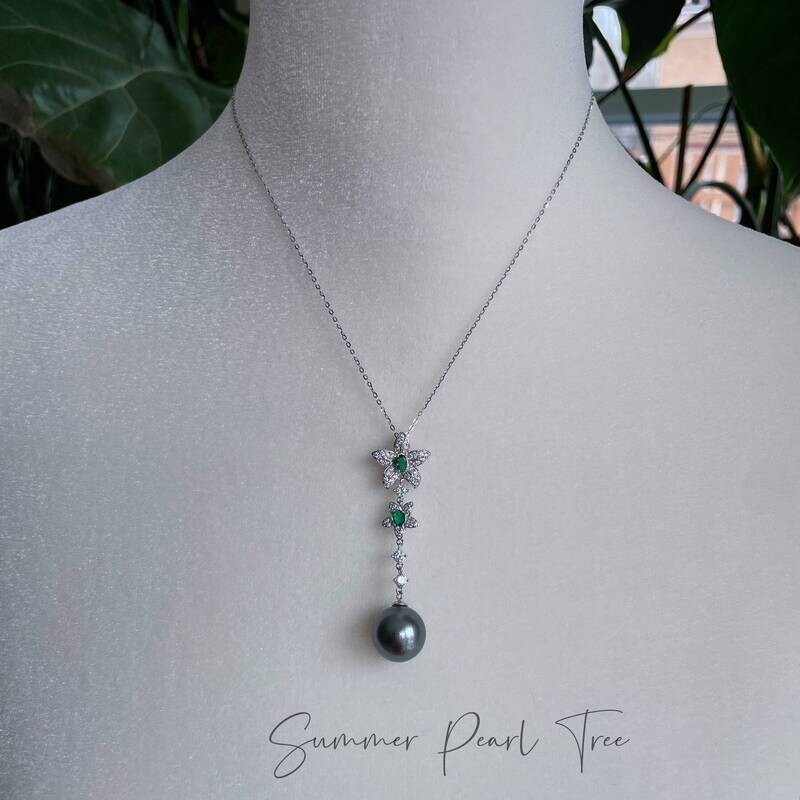 Tahitian pearl necklace pendant, emerald