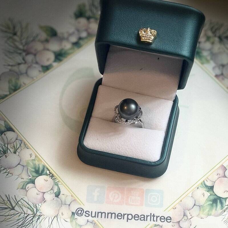 Tahitian pearl ring, floral