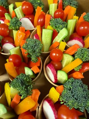 One Dozen Individual Crudités & Hummus Cups! 🥕🥒