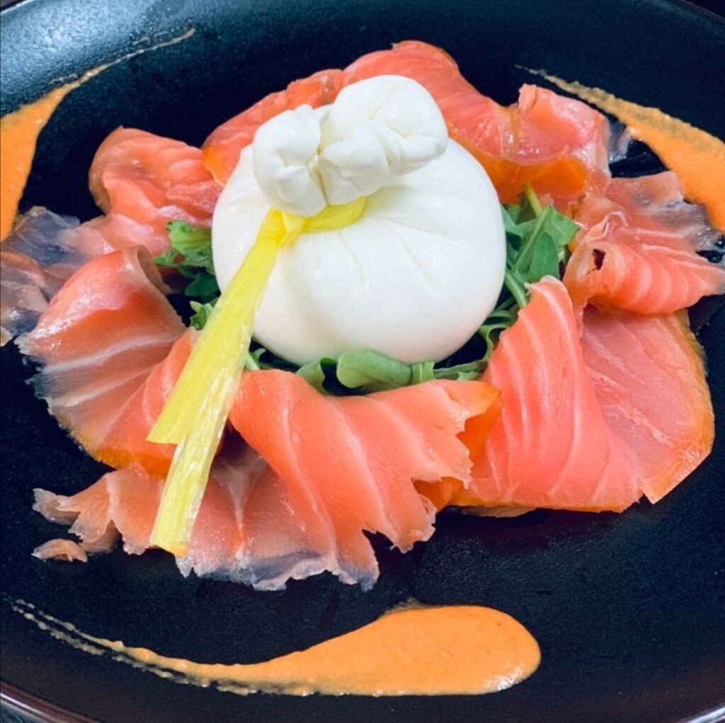 Salmone affumicato con burrata