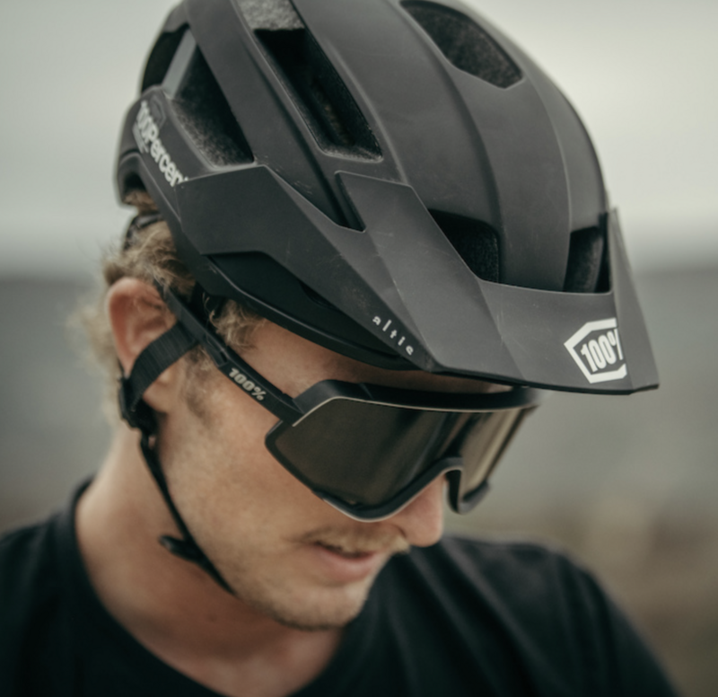 100% Altis Helmet Camo