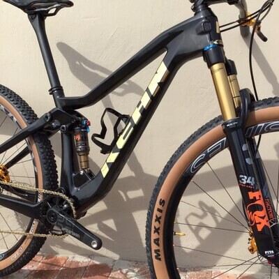 David Jenkins Custom