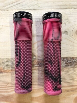 Demo DMR Deathgrip pink grips