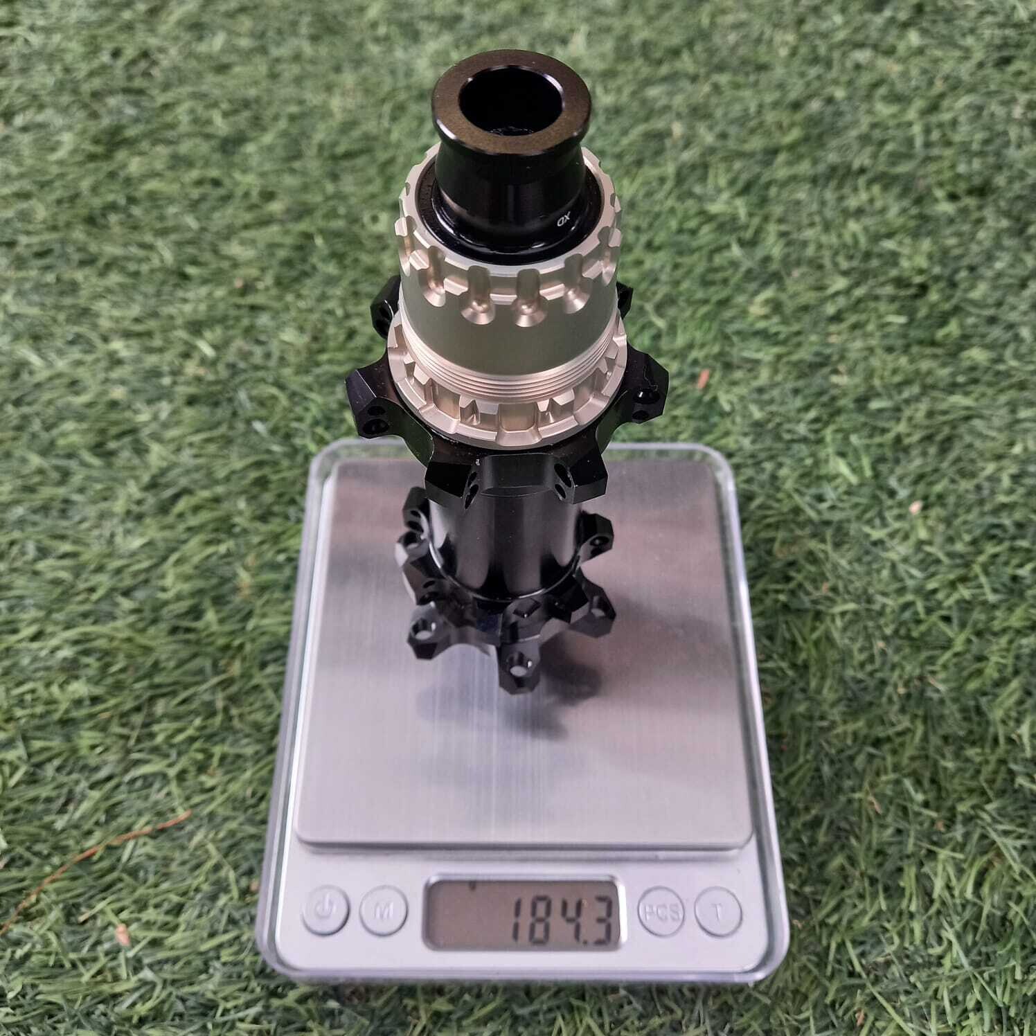 MTB Rear Hub Boost 28H DM007