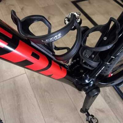 LEZYNE Right Side Flow Black Bottle Cage