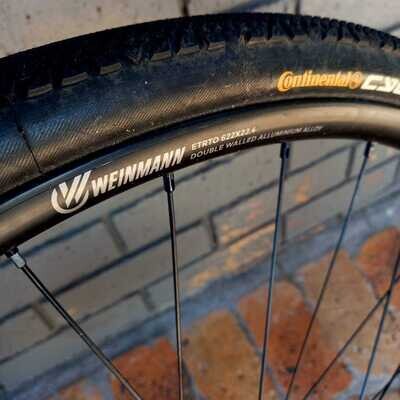 Demo Gravel Wheelset with tyres