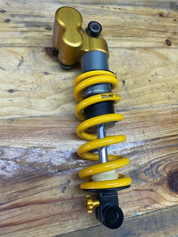 Rear Suspension Ohlins TTX 210x55 Coil Damper/Spring SBCM 15102139027