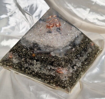Clear Quartz Selenite Pyrite Giza Orgone Energy Pyramid
