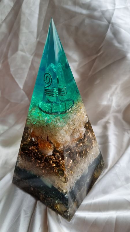 Raw Citrine Brazilian Quartz Russian Orgone Energy Pyramid