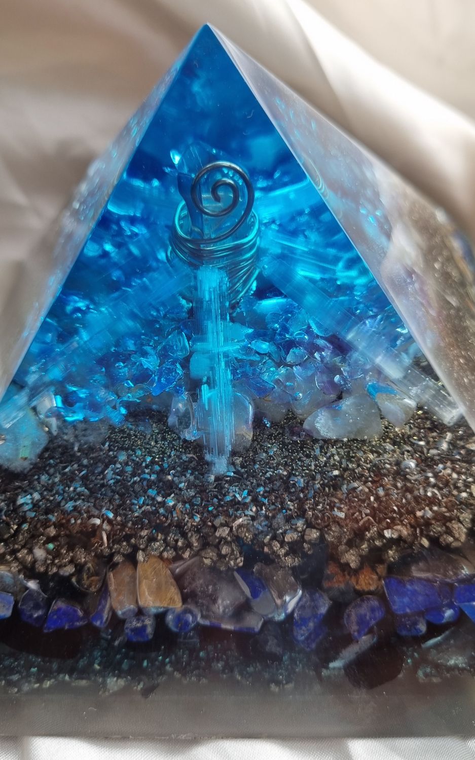 Lapis Lazuli Amethyst Giza Orgone Energy Pyramid