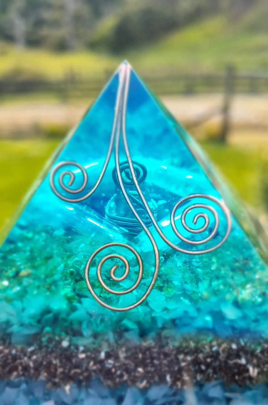 Peridot Aquamarine Giza Orgone Energy Pyramid