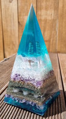 Tri-Coloured Fluorite Amethyst Quartz Russian Orgone Energy Pyramid
