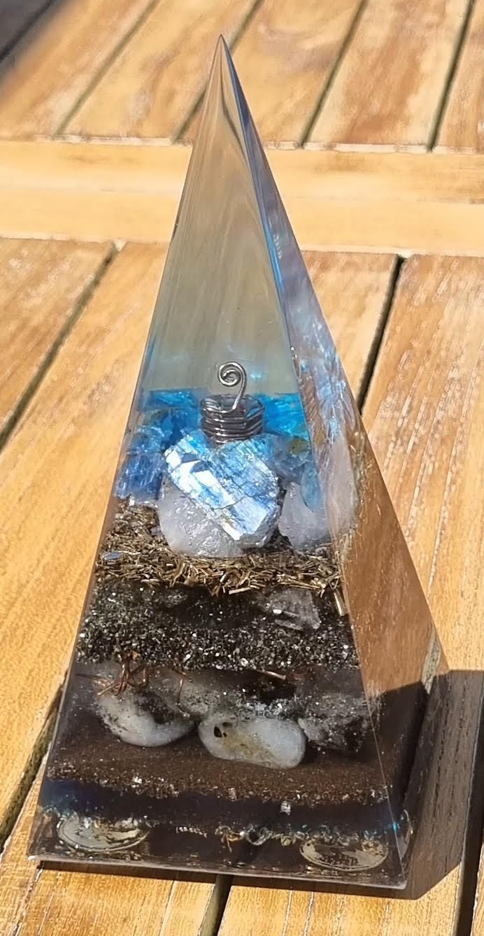 Clear Quartz &amp; Blue Kyanite Russian Orgone Energy Pyramid