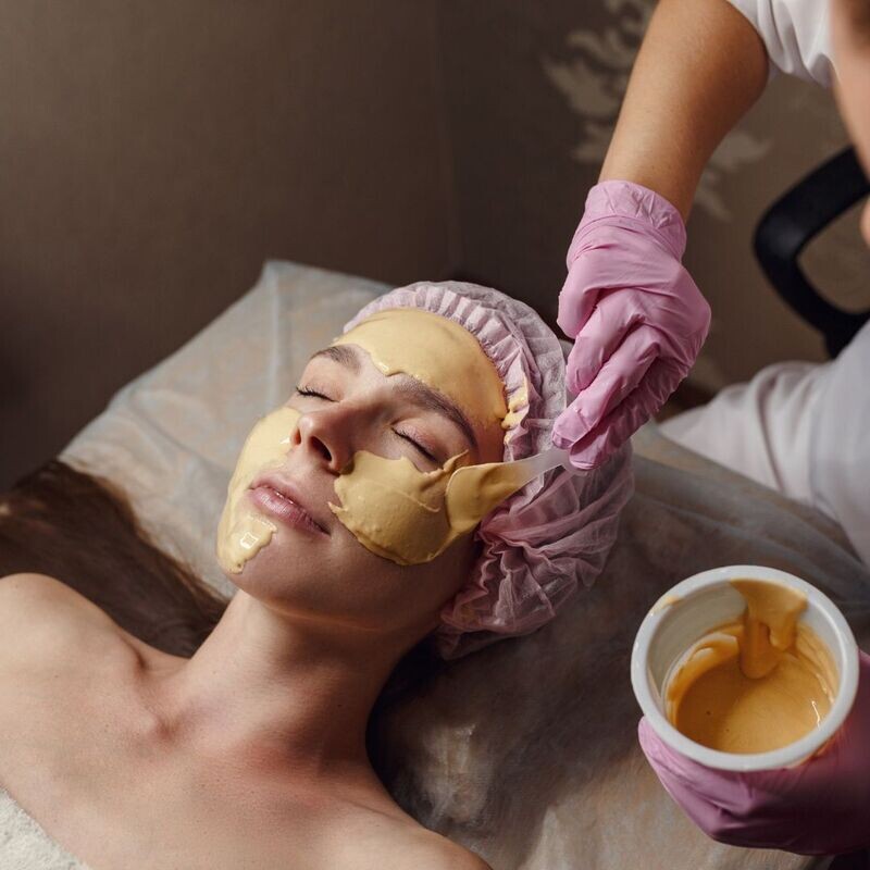 Royal Gold Facial