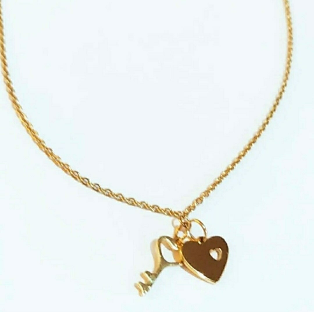 COLGANTE CORAZÓN Y LLAVE