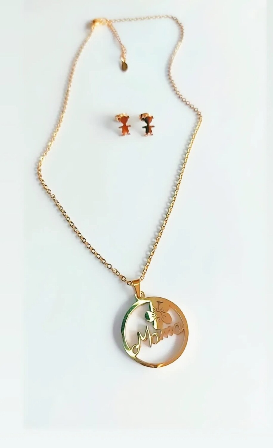 CONJUNTO COLGANTE Y PENDIENTES MAMA