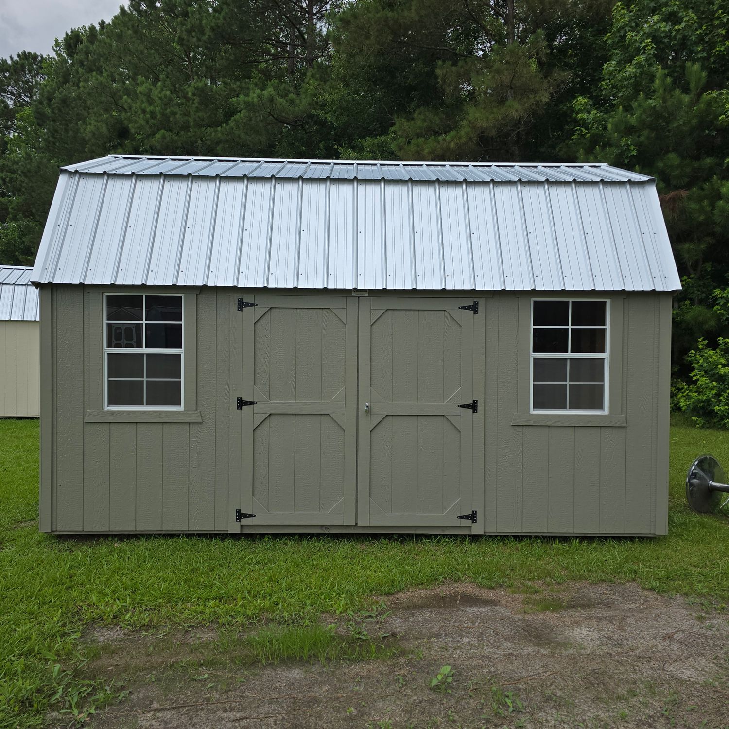 10x16 Lofted Barn-Side Entrance