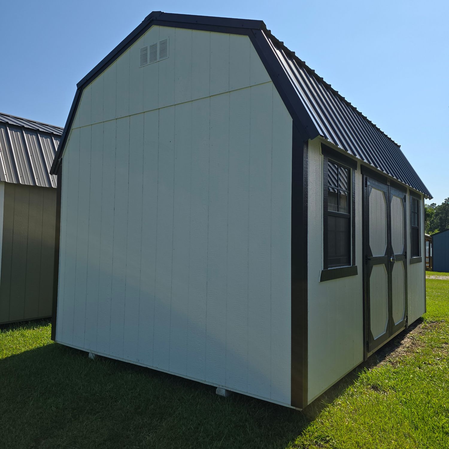 10x16 Lofted Barn-Side Entrance
