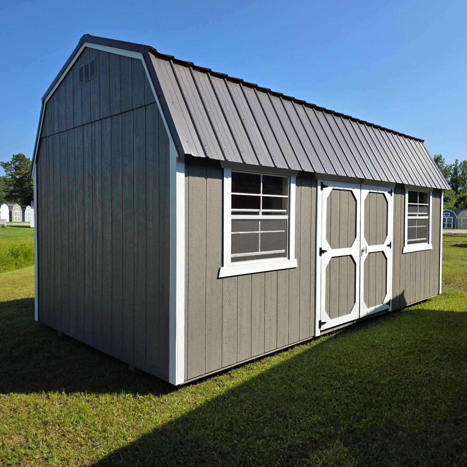 10x20 Lofted Barn-Side Entrance