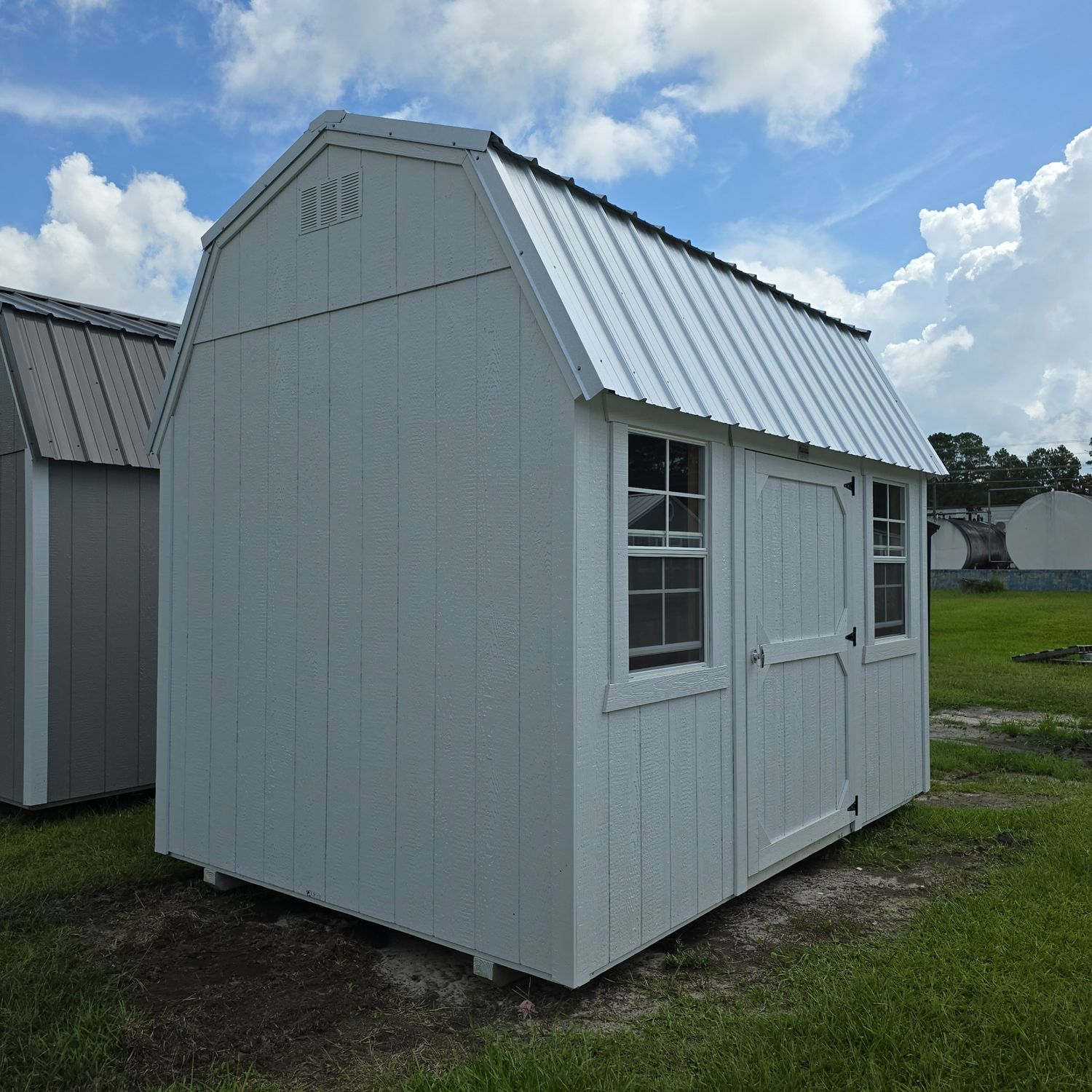 08x12 Lofted Barn-Side Entrance