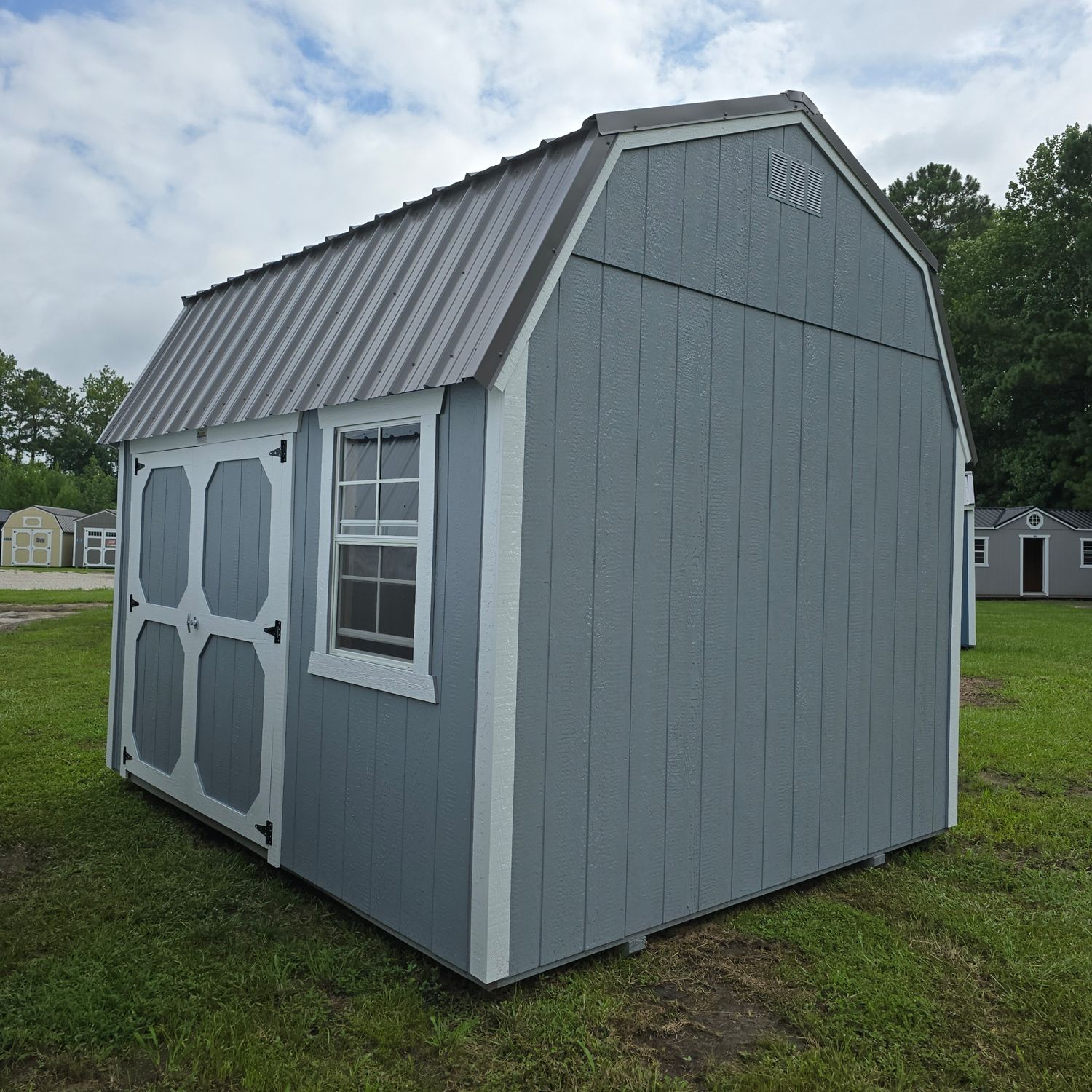 10x12 Lofted Barn-Side Entrance