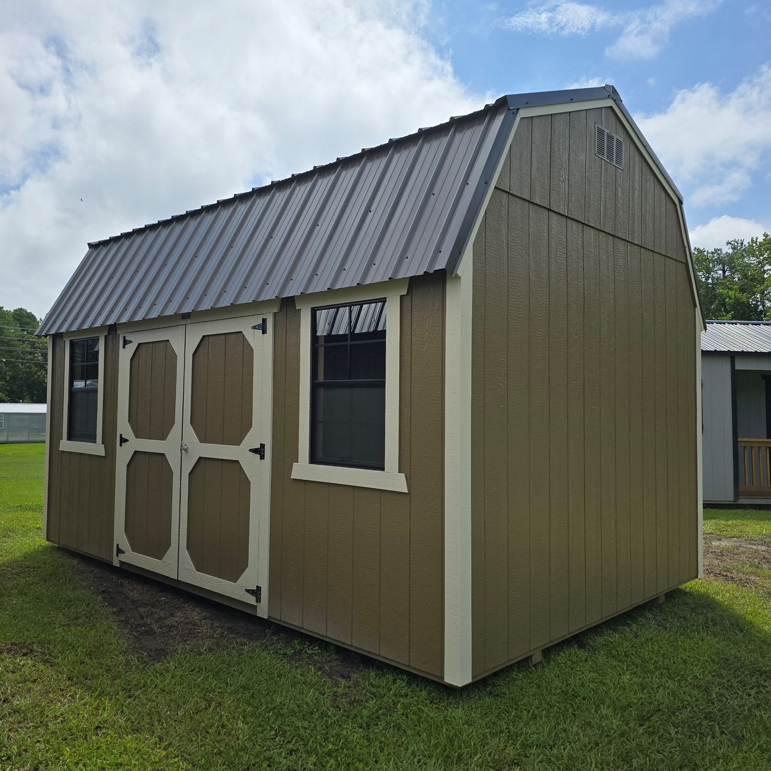 10x16 Lofted Barn-Side Entrance