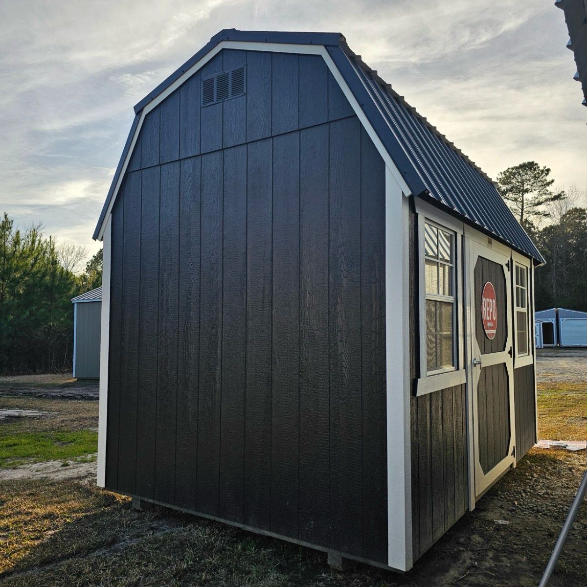 08x12 Lofted Barn- Side Entrance
