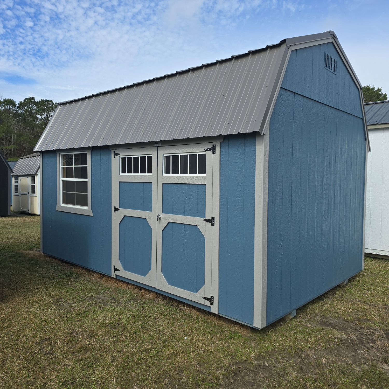 10x16 Lofted Barn-Side Entrance