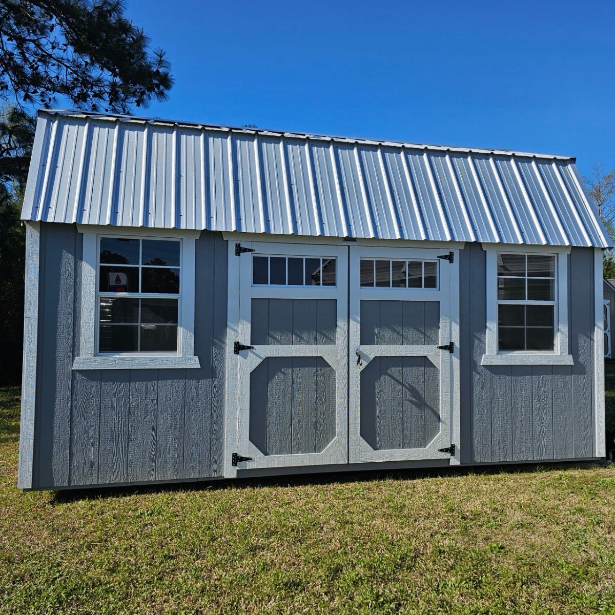 10x16 Lofted Barn - Side Entrance