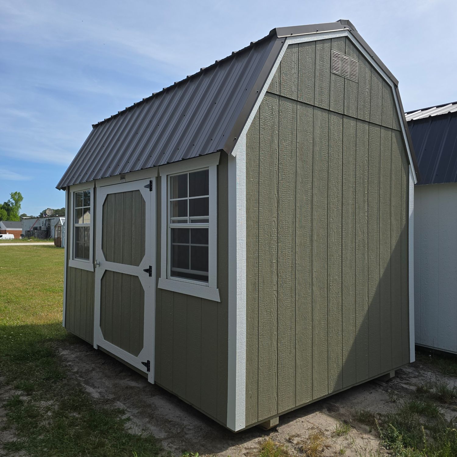 08x12 Lofted Barn-Side Entrance
