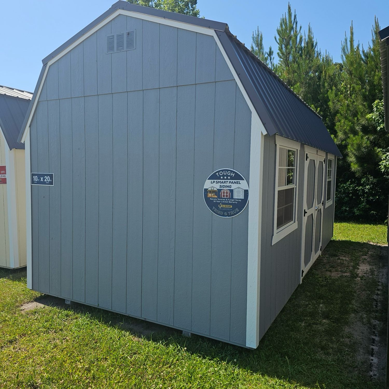 10x20 Lofted Barn - Side Entrance
