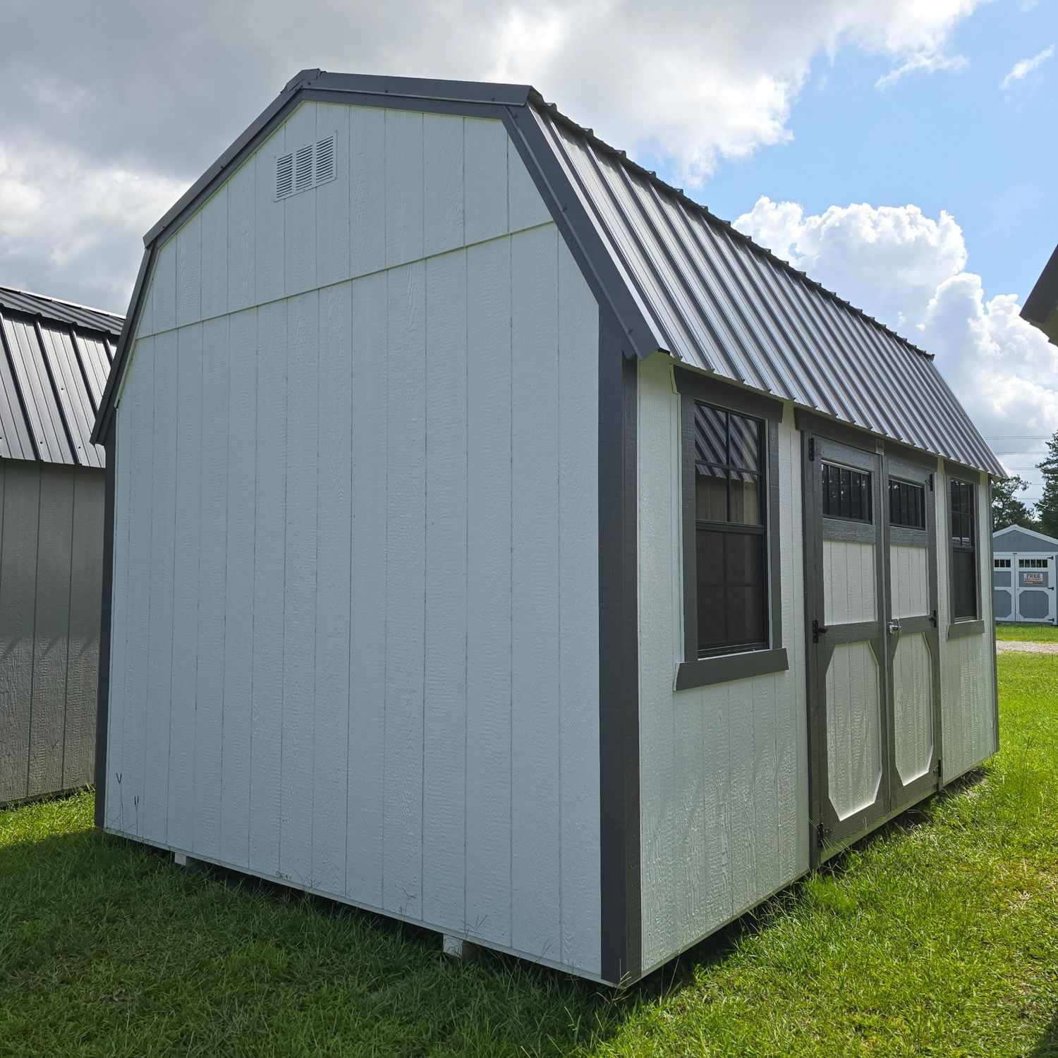 10x16 Lofted Barn-Side Entrance