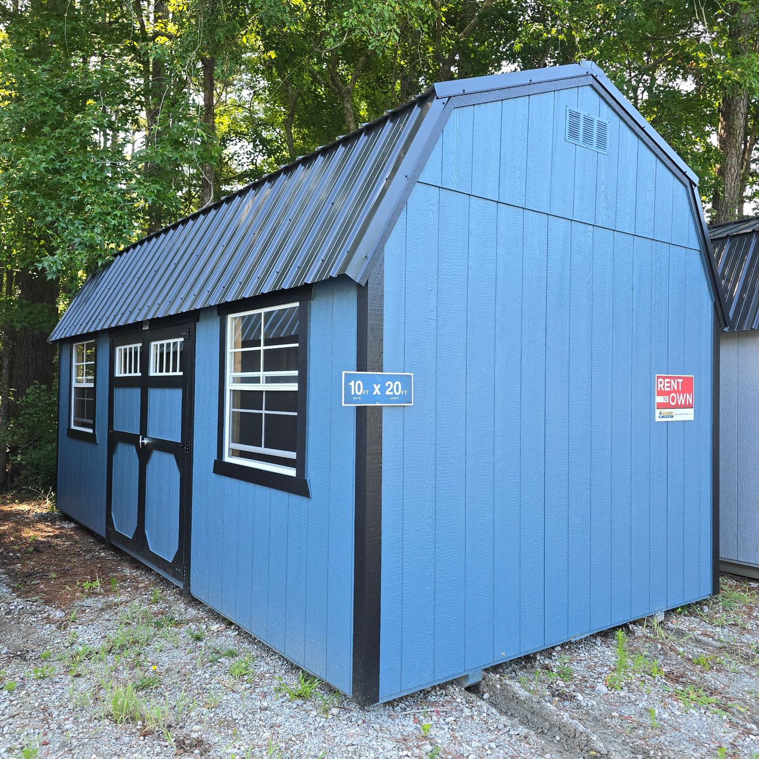 10x20 Lofted Barn-Side Entrance