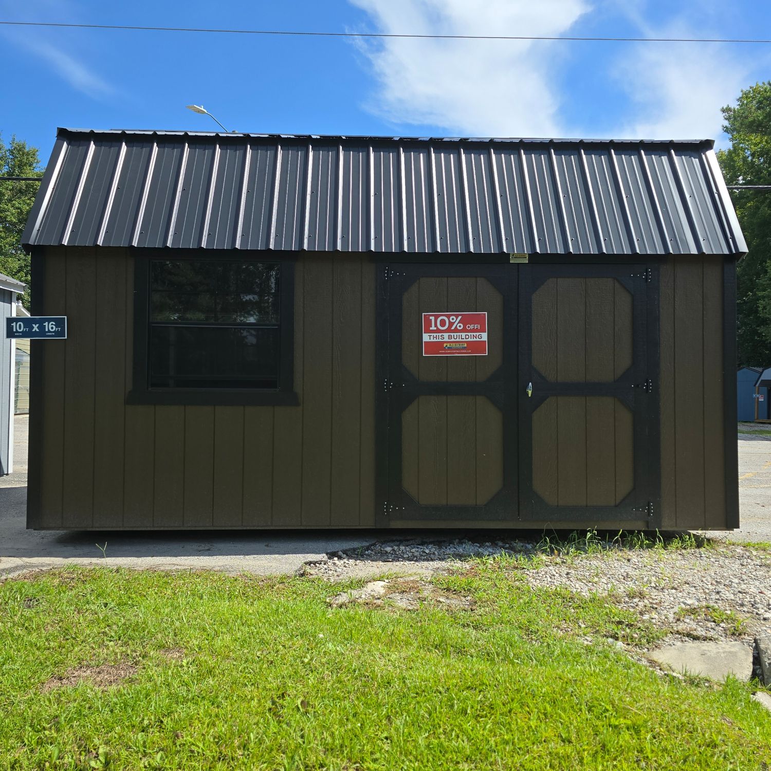 10x16 Lofted Barn-Side Entrance