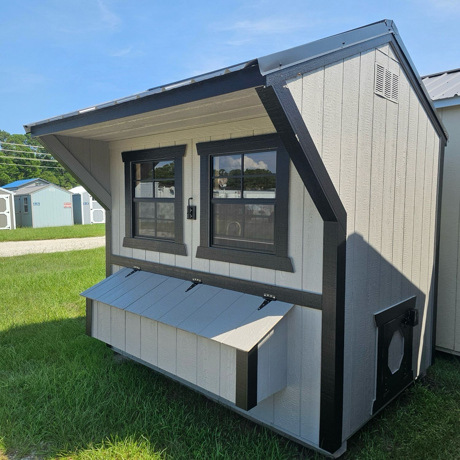 06x08 Chicken Coop