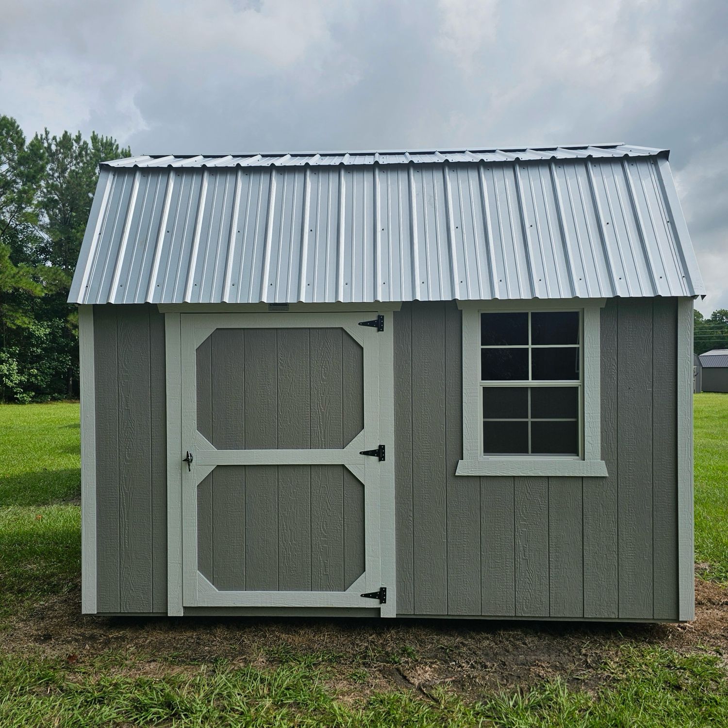 08x12 Lofted Barn - Side Entrance