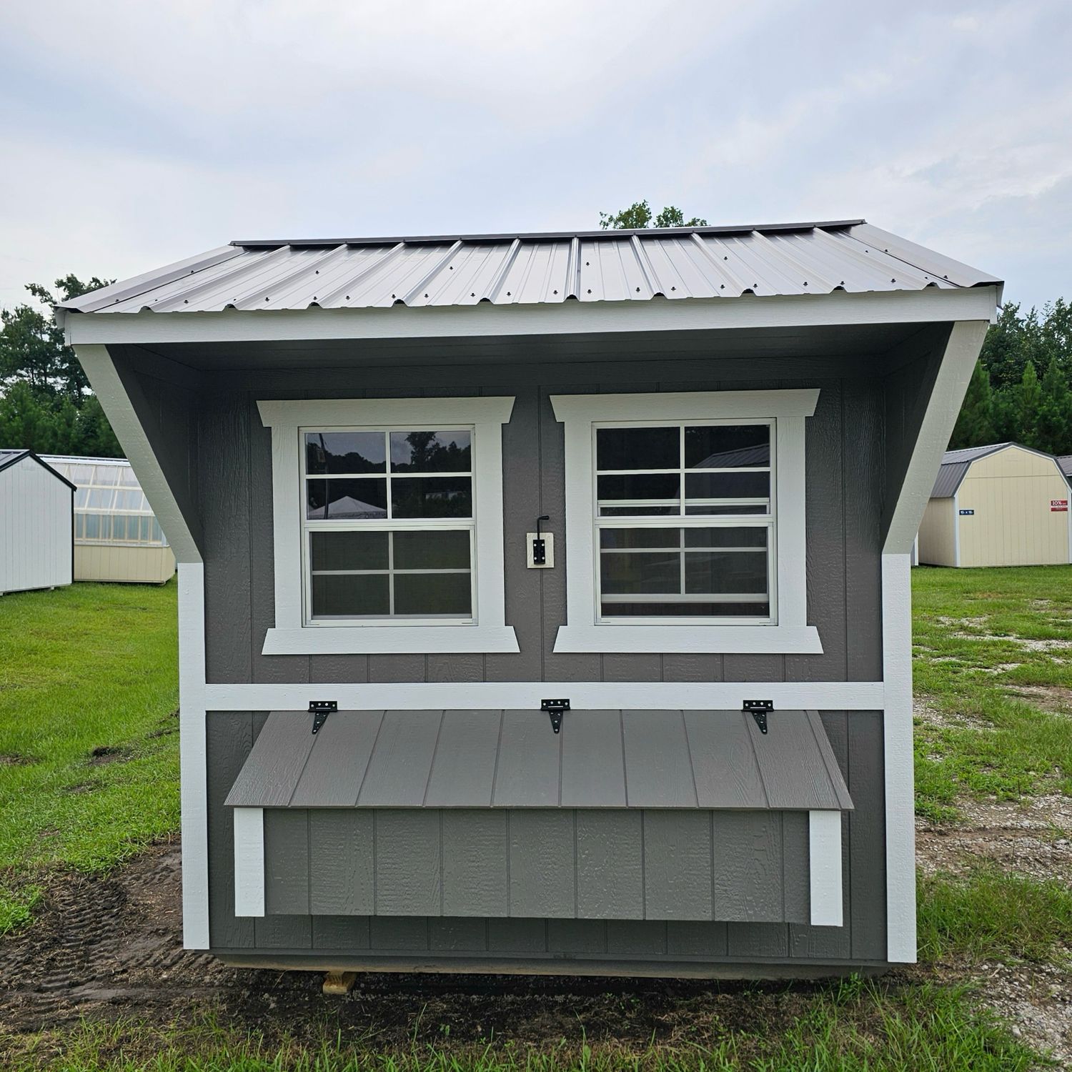 06x08 Chicken Coop