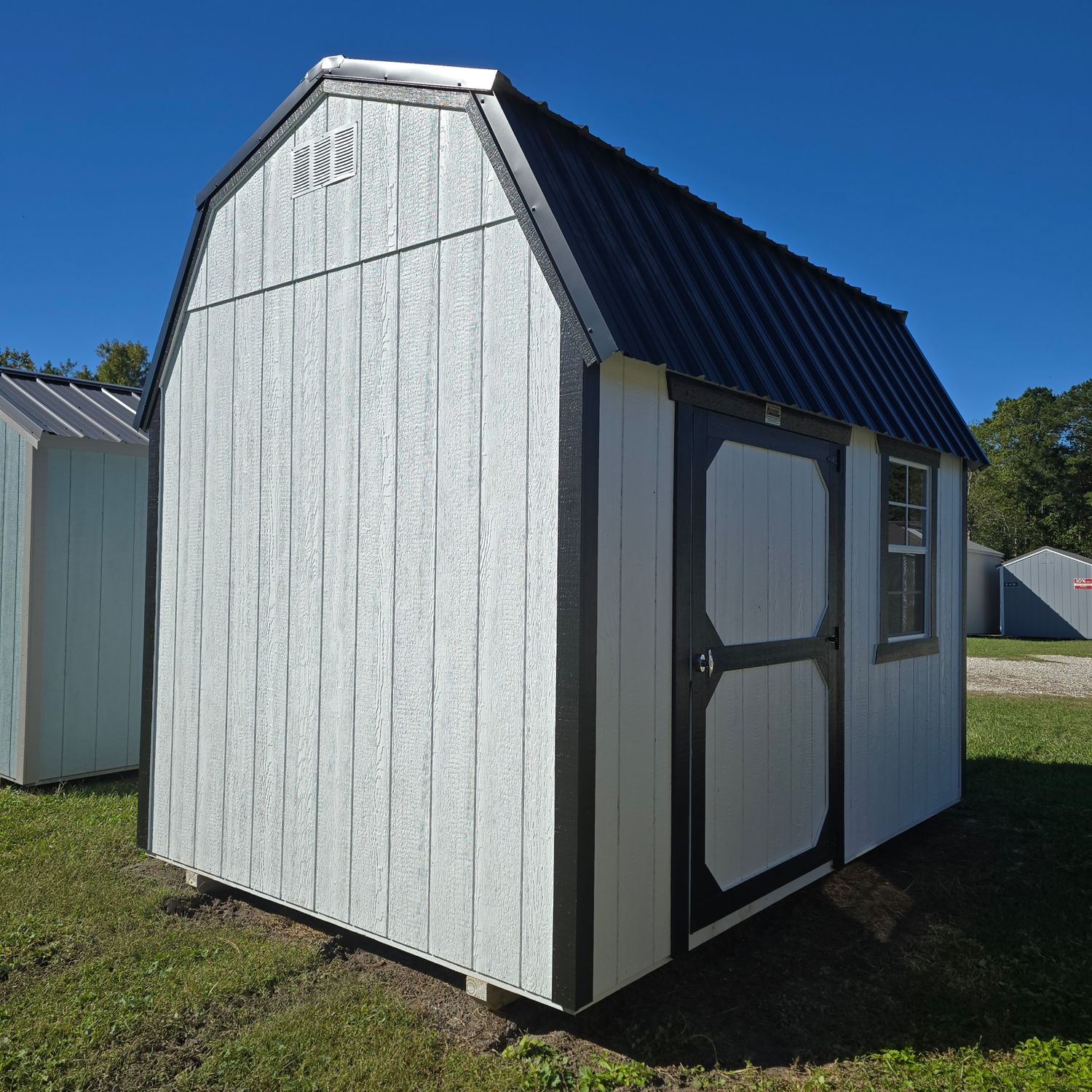 08x12 Lofted Barn-Side Entrance