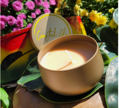 Bacchanal Glo
Mango Coconut Scented Candle