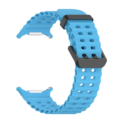 (Galaxy Watch 7 &amp; 8 Ultra ONLY) Sports Silicone new design Light Blue - باند سيليكون رياضي تصميم جديد سماوي