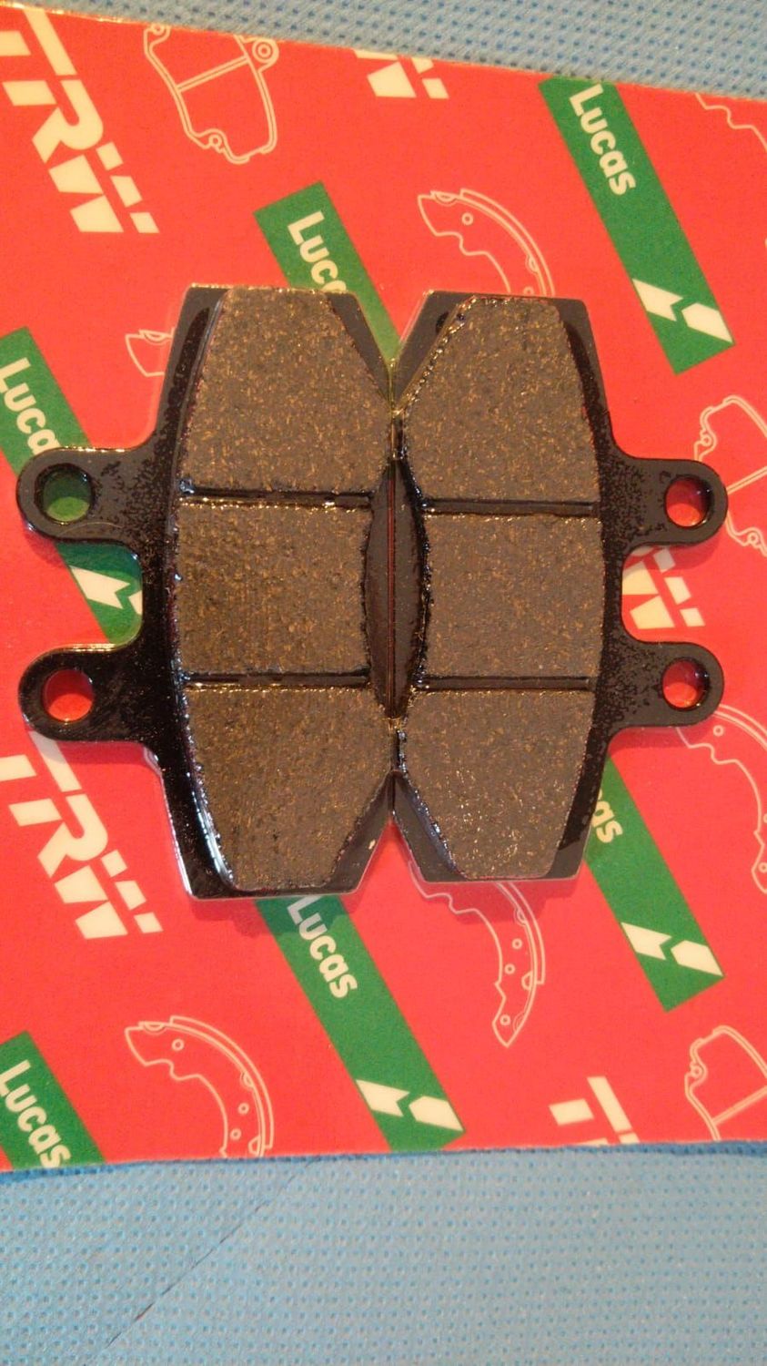 Satz Bremsbeläge vorn Simson Schikra